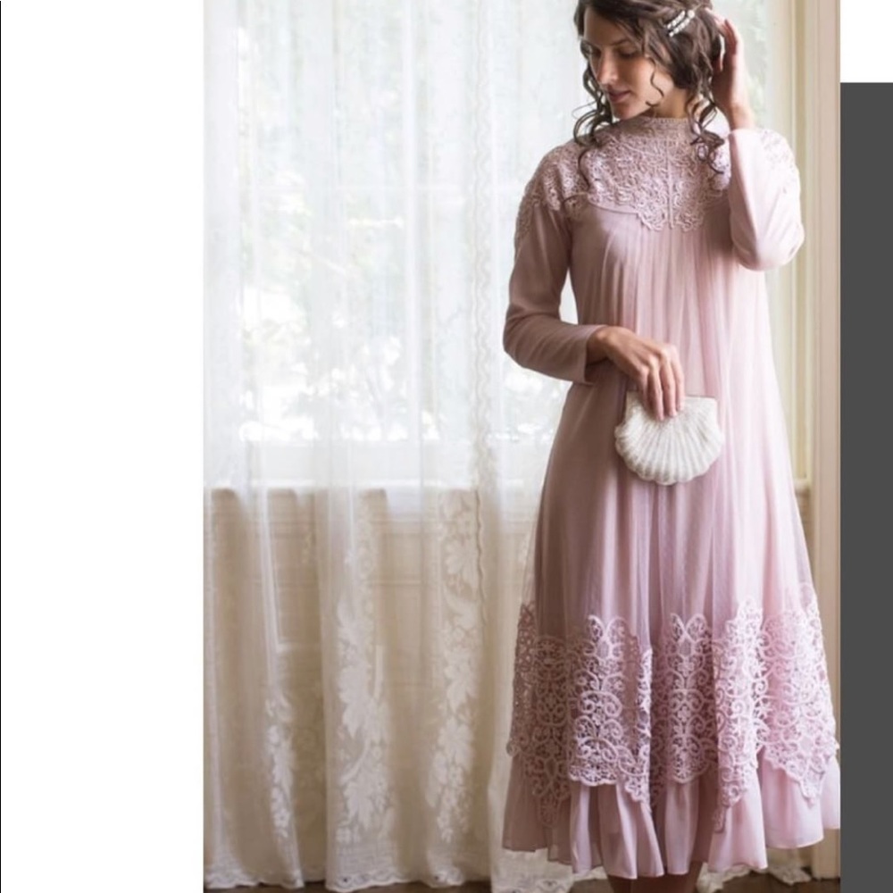 Dainty Jewell dress